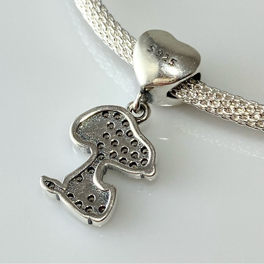 Peanuts Snoopy Dog Heart Dangle Charm - Picture 6 of 7